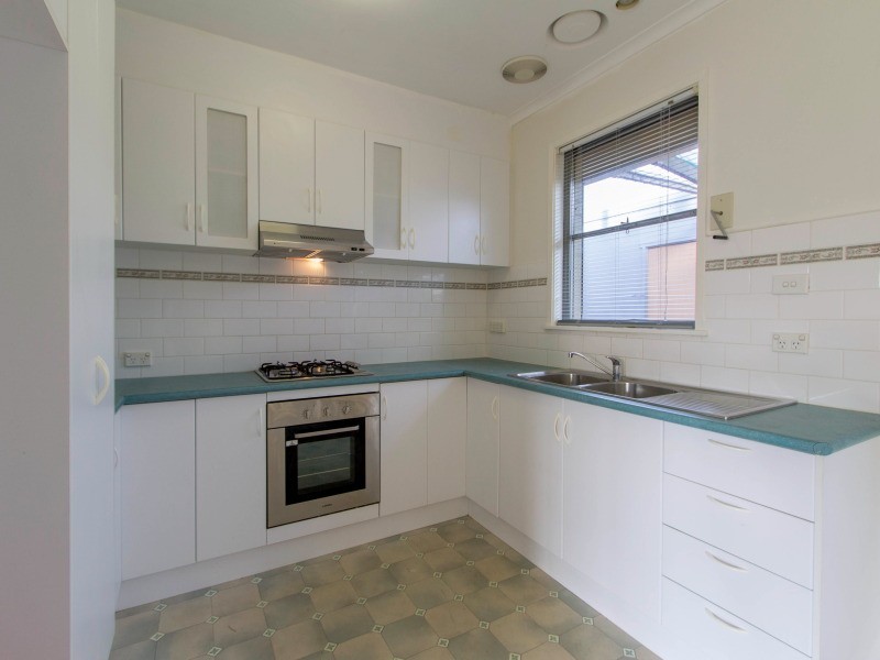 74 Forest Drive, Frankston North VIC 3200