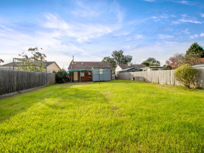74 Forest Drive, Frankston North VIC 3200
