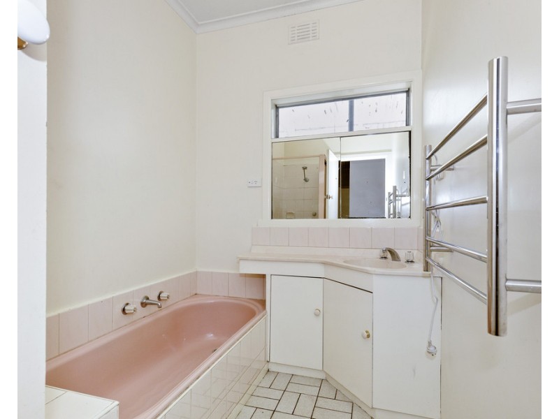 18 Mincha Street, Frankston VIC 3199