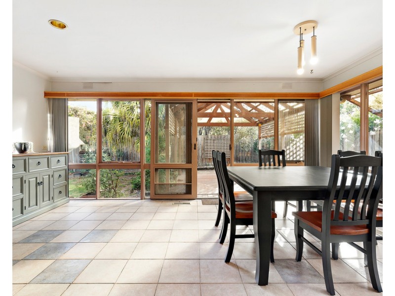 4 Ellesmere Court, Frankston VIC 3199