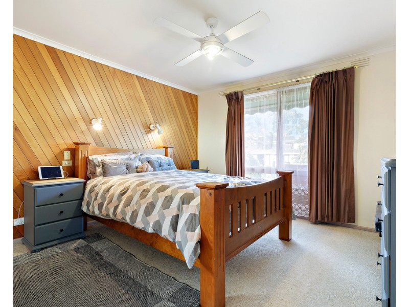 4 Ellesmere Court, Frankston VIC 3199
