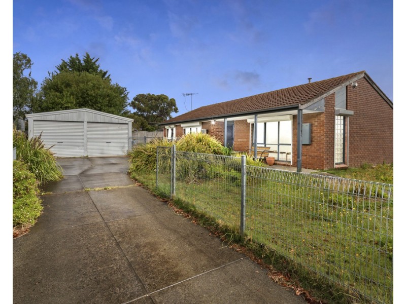 74 Lyrebird Drive, Carrum Downs VIC 3201