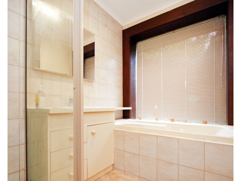 3 Emora Court, Frankston VIC 3199