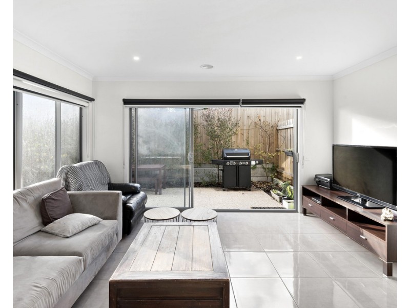 8 Abelia Avenue, Frankston VIC 3199