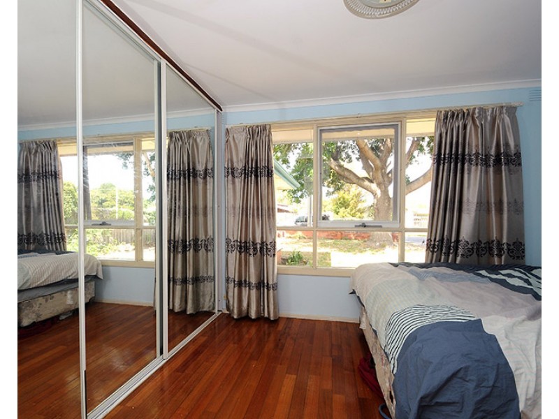 11 Banyan Drive, Frankston VIC 3199