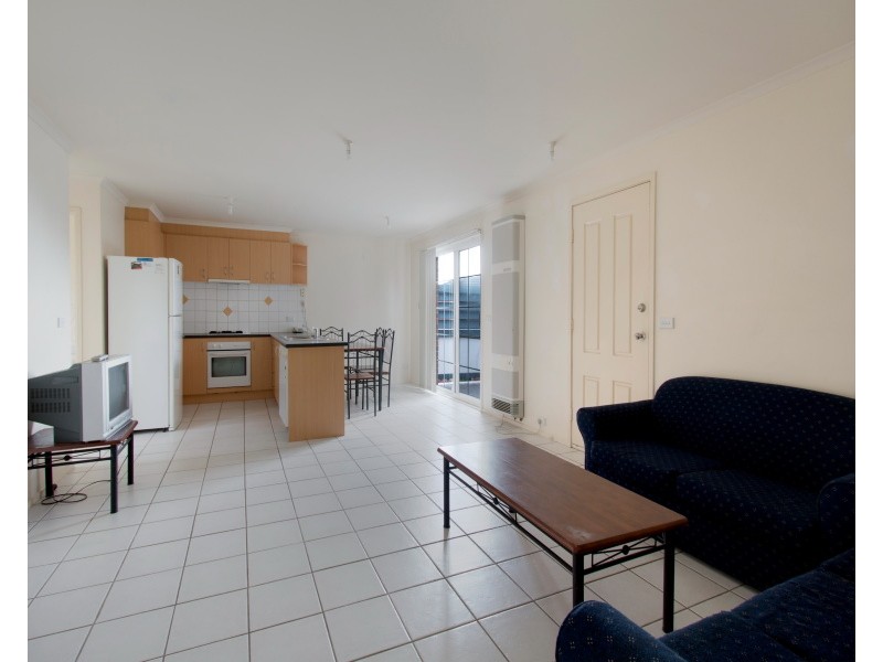 8/64 Lardner Road, Frankston VIC 3199
