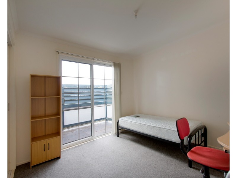 8/64 Lardner Road, Frankston VIC 3199