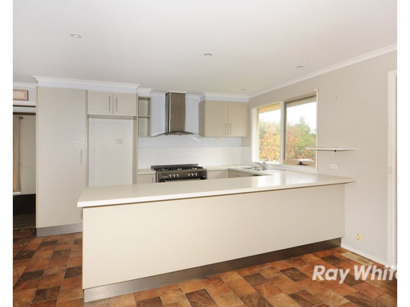 27 Balmerino Square, Frankston VIC 3199
