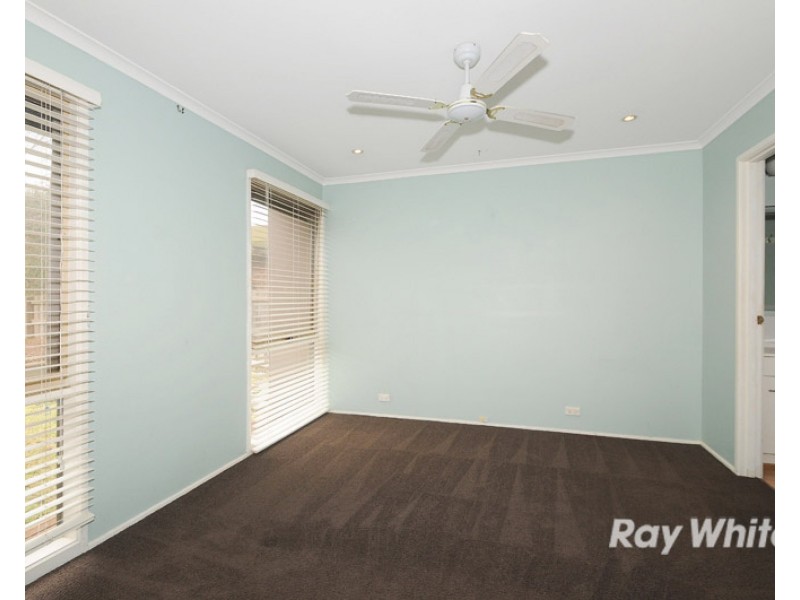 27 Balmerino Square, Frankston VIC 3199
