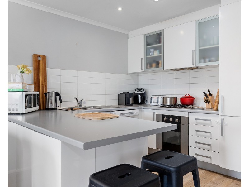 2/24-26 Robinia Street, Frankston VIC 3199