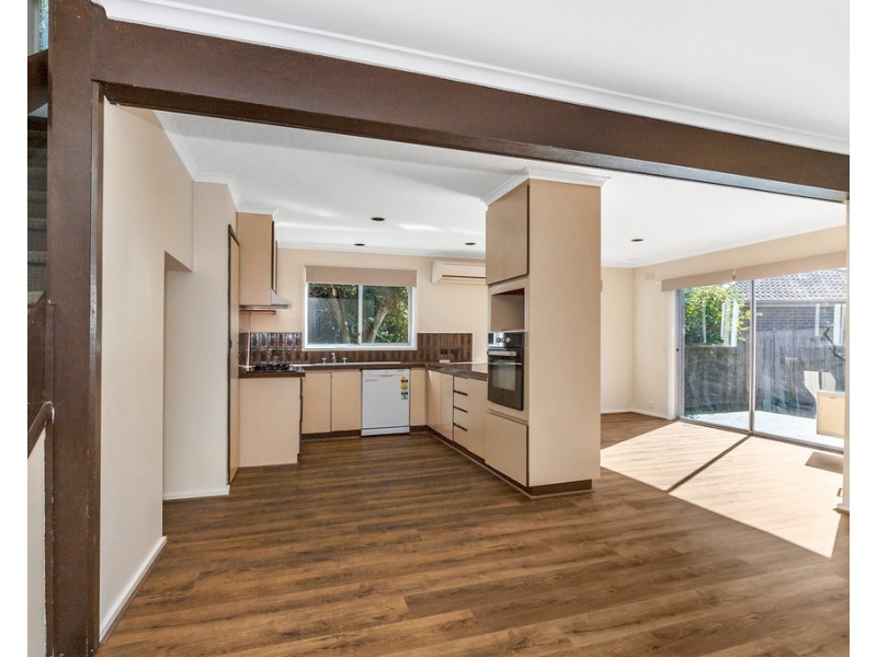 1 Emerson Close, Frankston VIC 3199