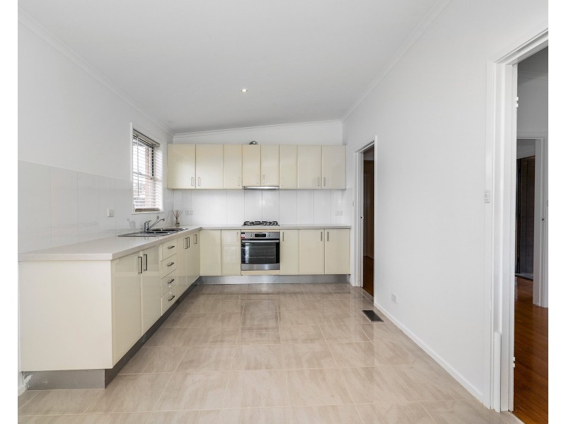 34 Whitewood Street, Frankston North VIC 3200