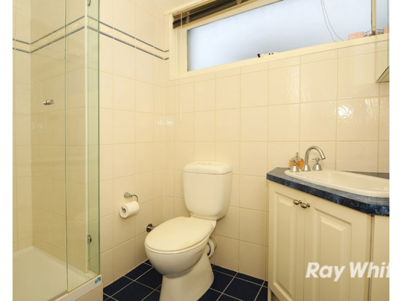 1 Carnoustie Court, Frankston VIC 3199