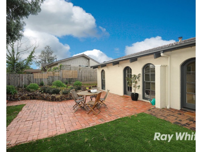 1 Carnoustie Court, Frankston VIC 3199