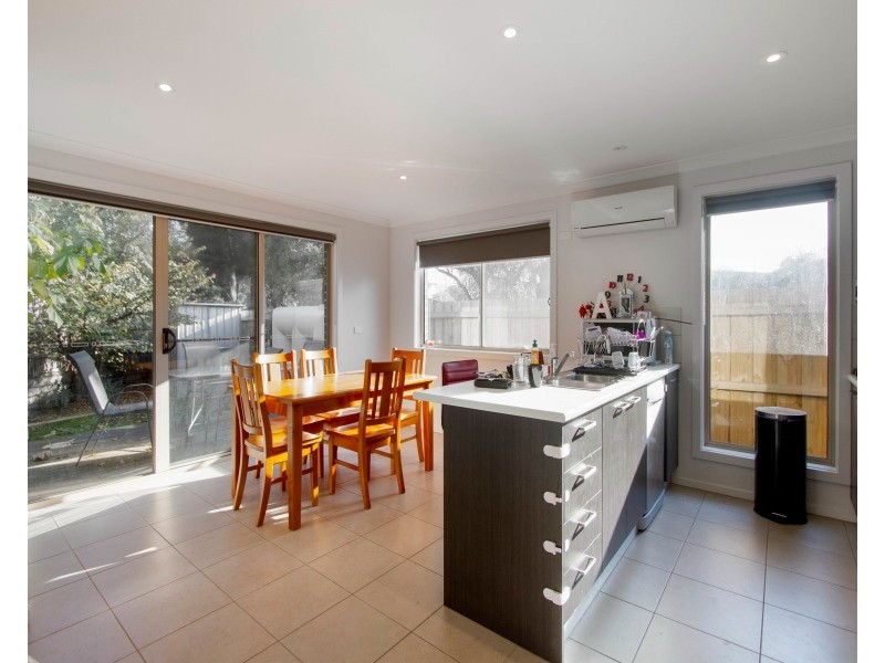 2/67 Armata Crescent, Frankston North VIC 3200