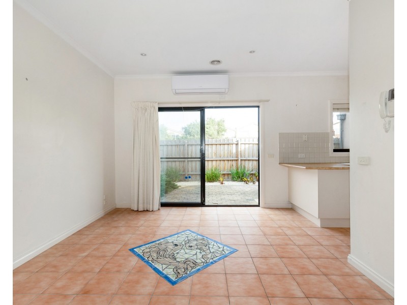 9/284-285 Nepean Highway, Seaford VIC 3198