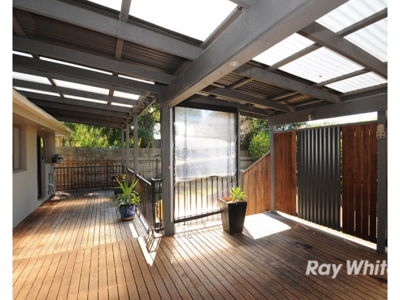 74 Woolston Drive, Frankston South VIC 3199