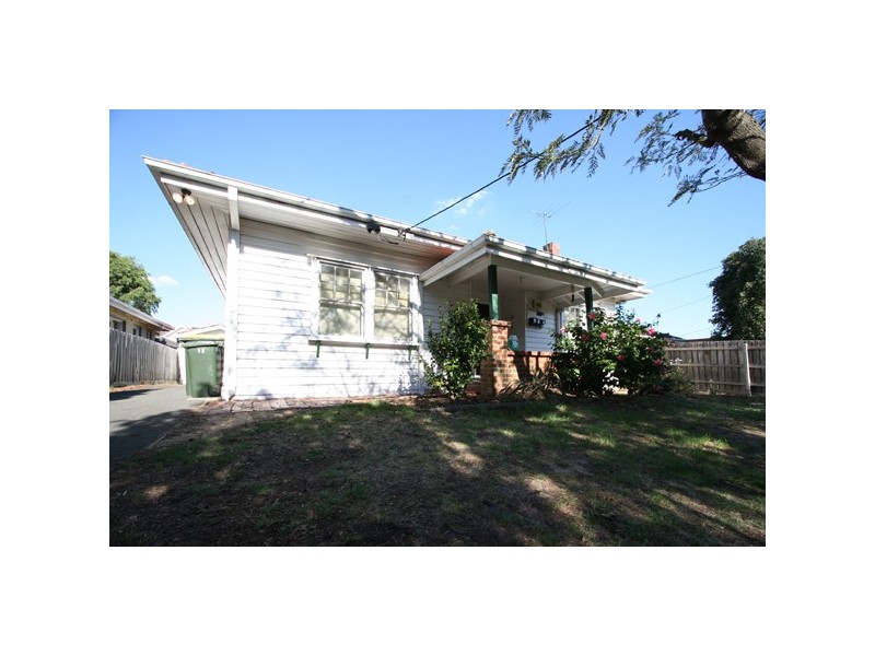12 Overton Road, Frankston VIC 3199