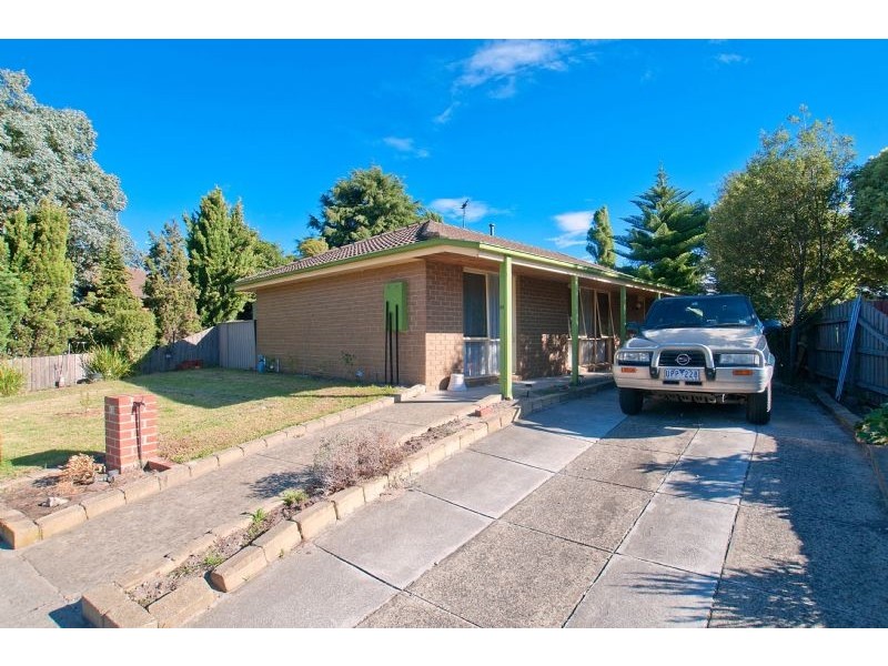 43 Rowellyn Avenue, Carrum Downs VIC 3201