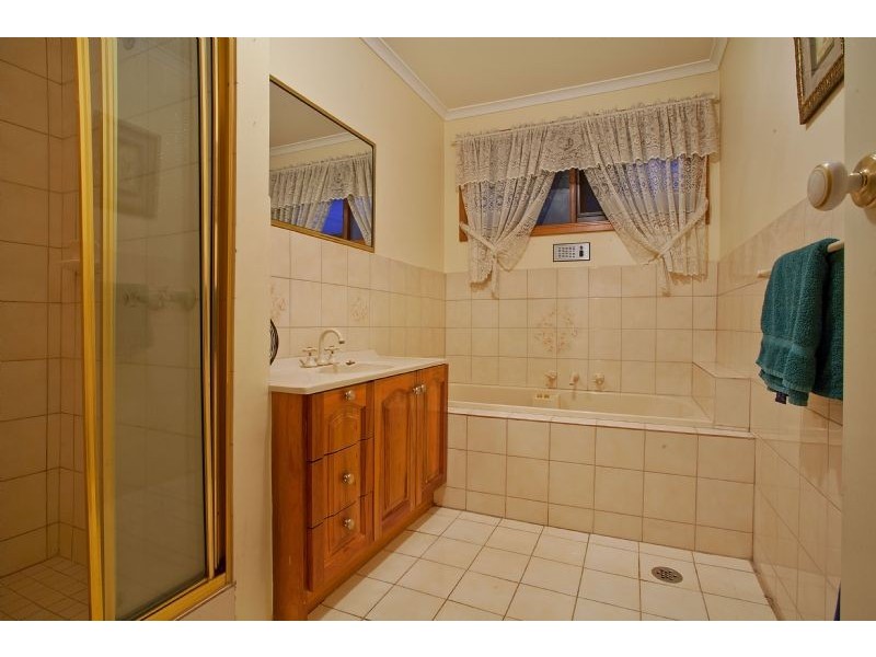 19 Gattinara Drive, Frankston VIC 3199