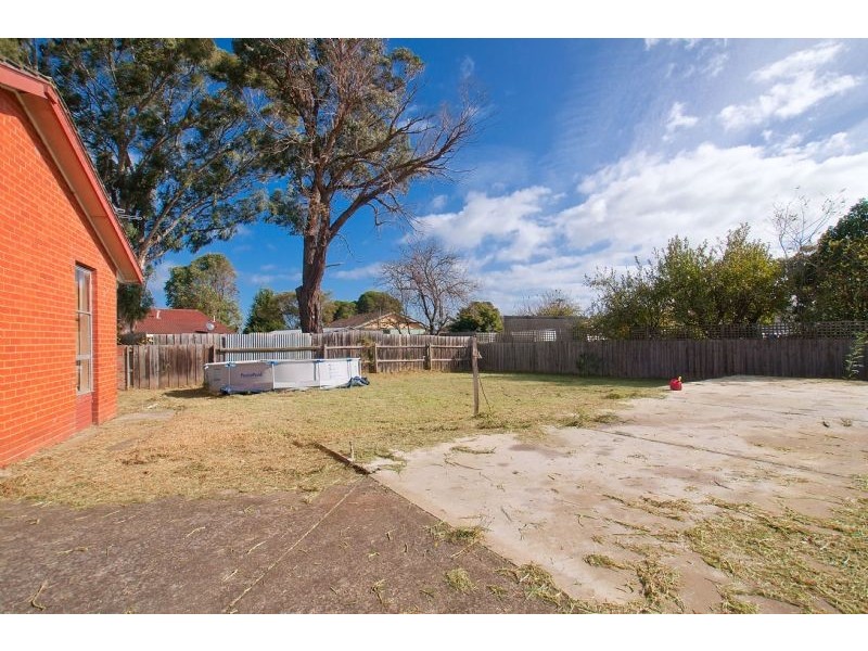 29 Bouvardia Crescent, Frankston North VIC 3200