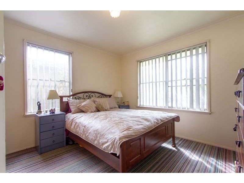 24 Forster Avenue, Frankston North VIC 3200