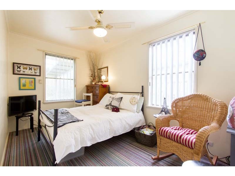 24 Forster Avenue, Frankston North VIC 3200