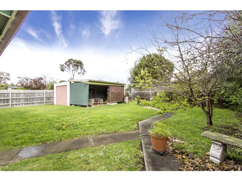 24 Forster Avenue, Frankston North VIC 3200