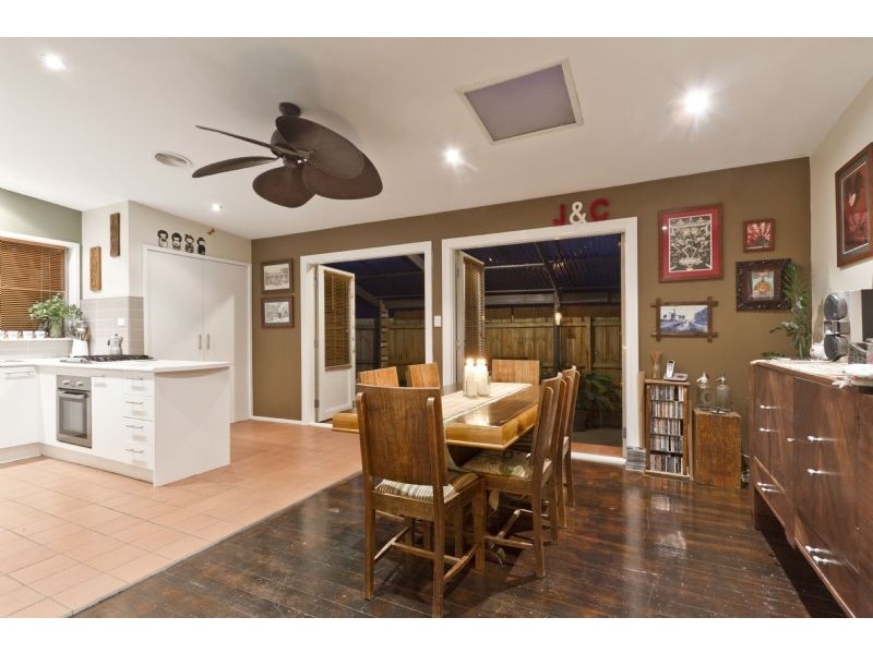 37 Bouvardia Crescent, Frankston North VIC 3200