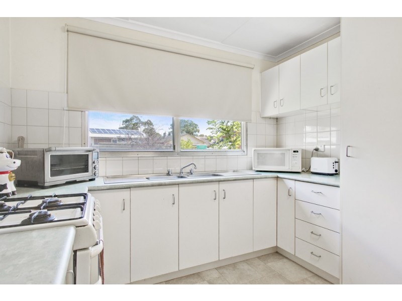 21 Laurina Crescent, Frankston North VIC 3200