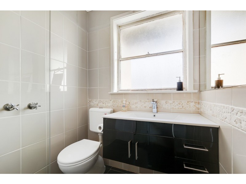 4 Nodding Avenue, Frankston North VIC 3200