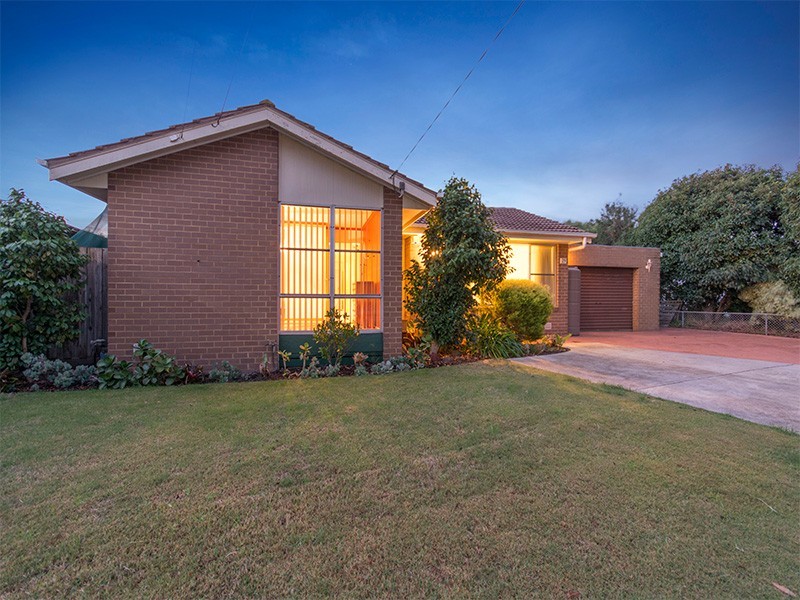 29 Whitewood Street, Frankston North VIC 3200