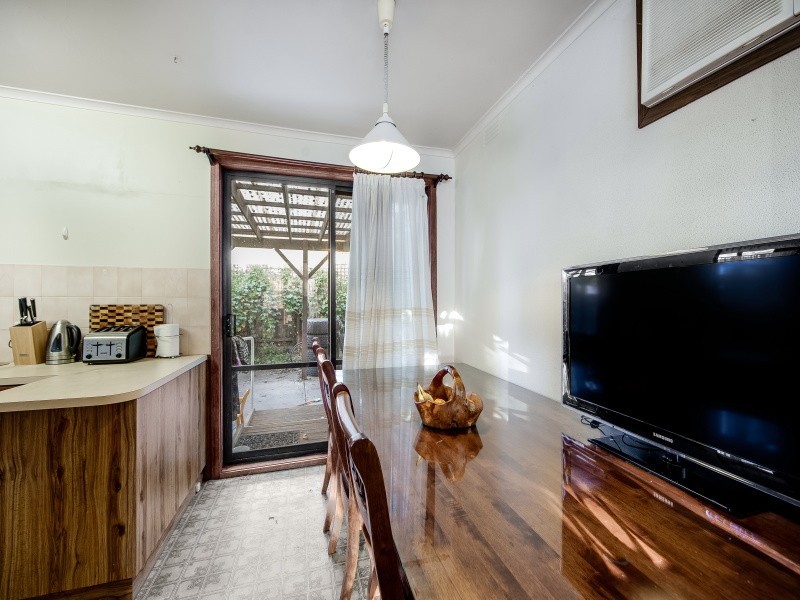 11 Melva Court, Frankston VIC 3199