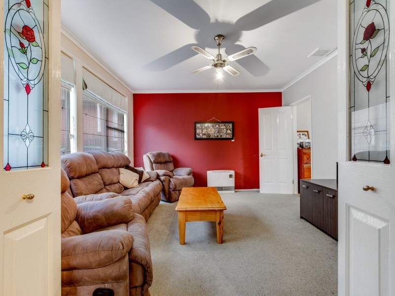 6 Juniper Court, Frankston North VIC 3200