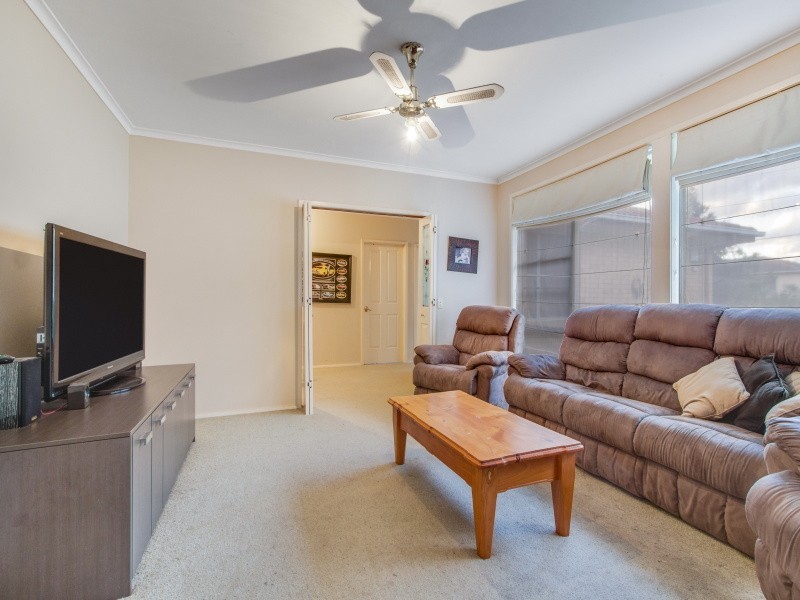 6 Juniper Court, Frankston North VIC 3200