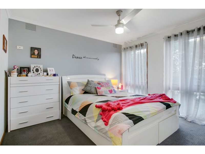 5 Khartoum Court, Frankston VIC 3199