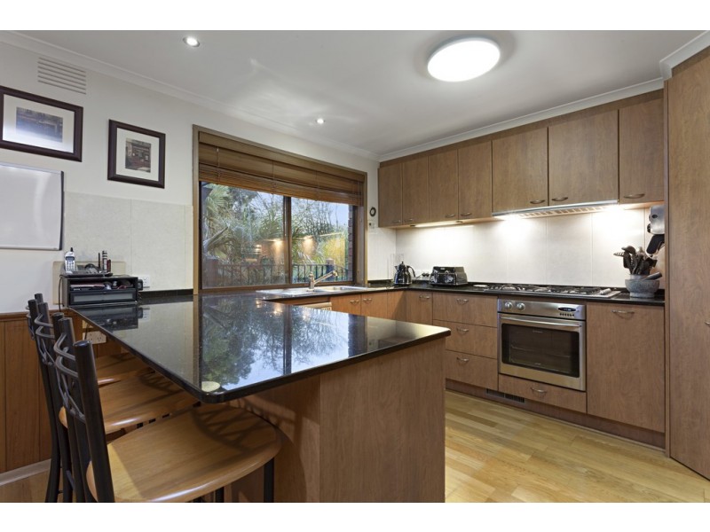 4 Devereaux Court, Frankston VIC 3199