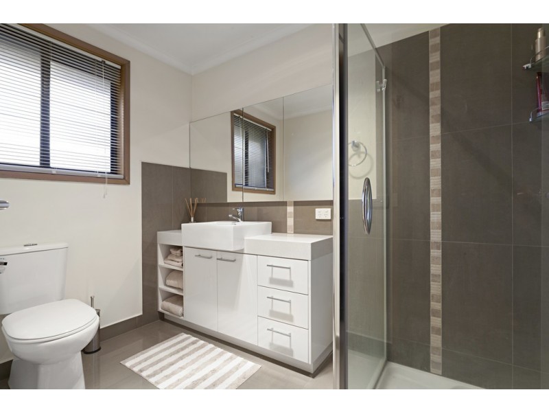 4 Devereaux Court, Frankston VIC 3199