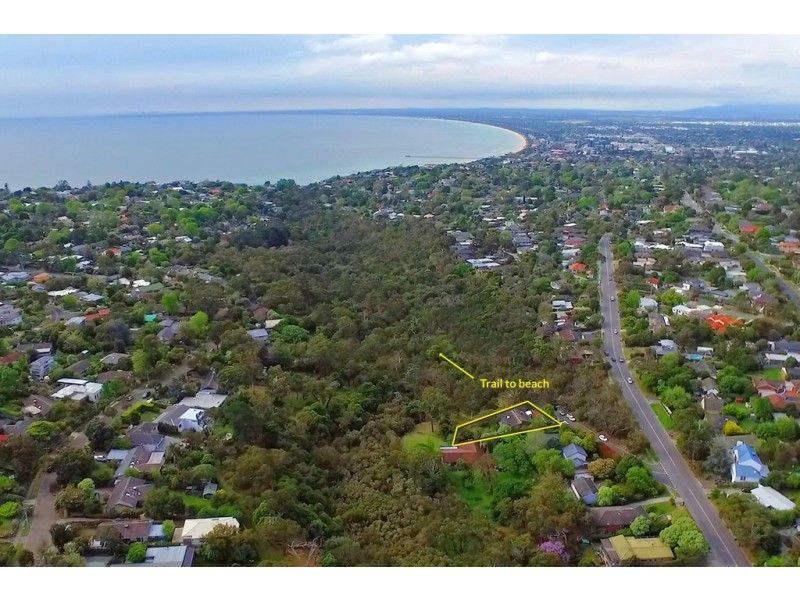 10 Parkside Grove, Frankston South VIC 3199