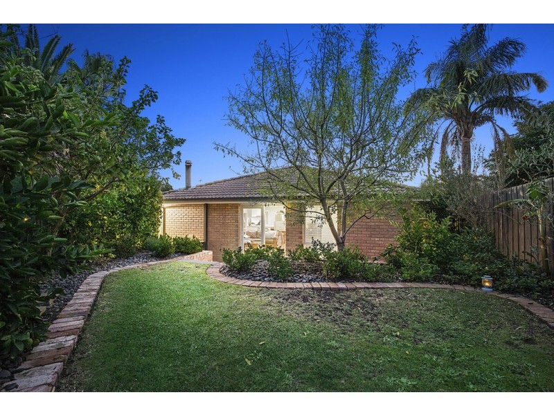 6 Justin Court, Frankston VIC 3199