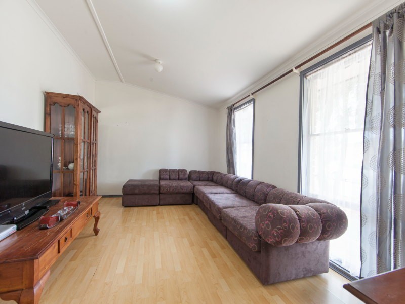 1 Caley Street, Frankston North VIC 3200