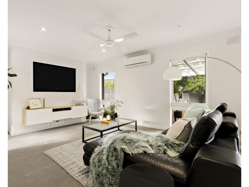 2 Landsdowne Court, Frankston VIC 3199