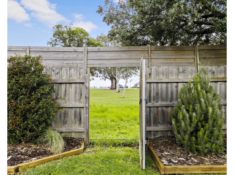 2 Landsdowne Court, Frankston VIC 3199