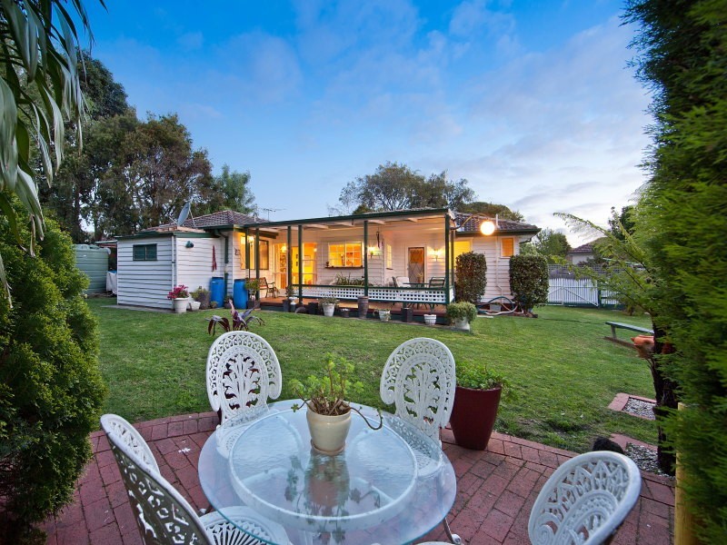 9 Shaftesbury Street, Frankston VIC 3199