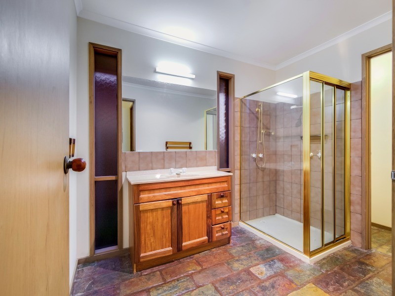 58 Raphael Crescent, Frankston VIC 3199