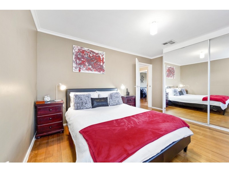 44 Laurina Crescent, Frankston North VIC 3200