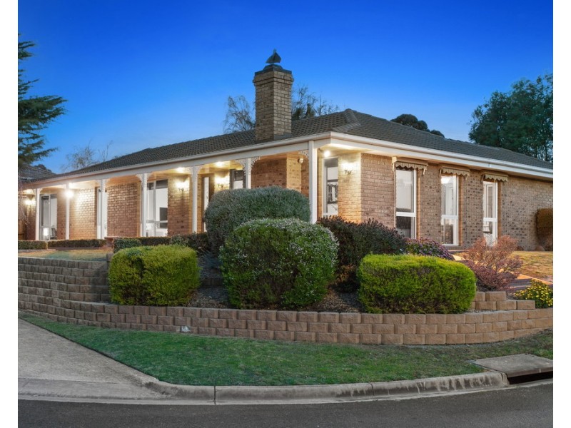 1 Dorchester Court, Frankston VIC 3199
