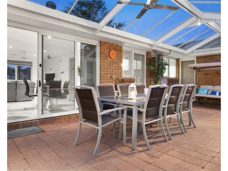 1 Dorchester Court, Frankston VIC 3199