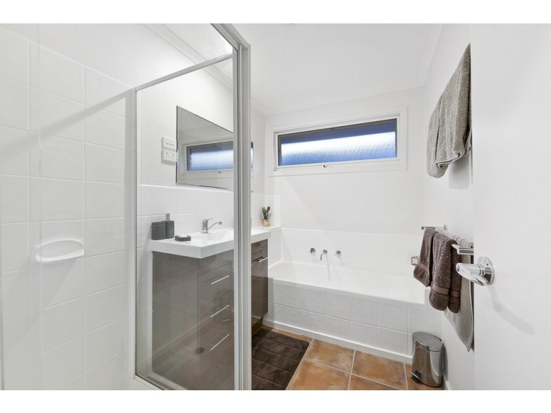 6 Partridge Crescent, Frankston VIC 3199