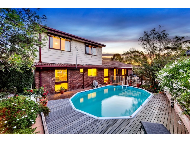 1 Finisterre Court, Frankston VIC 3199